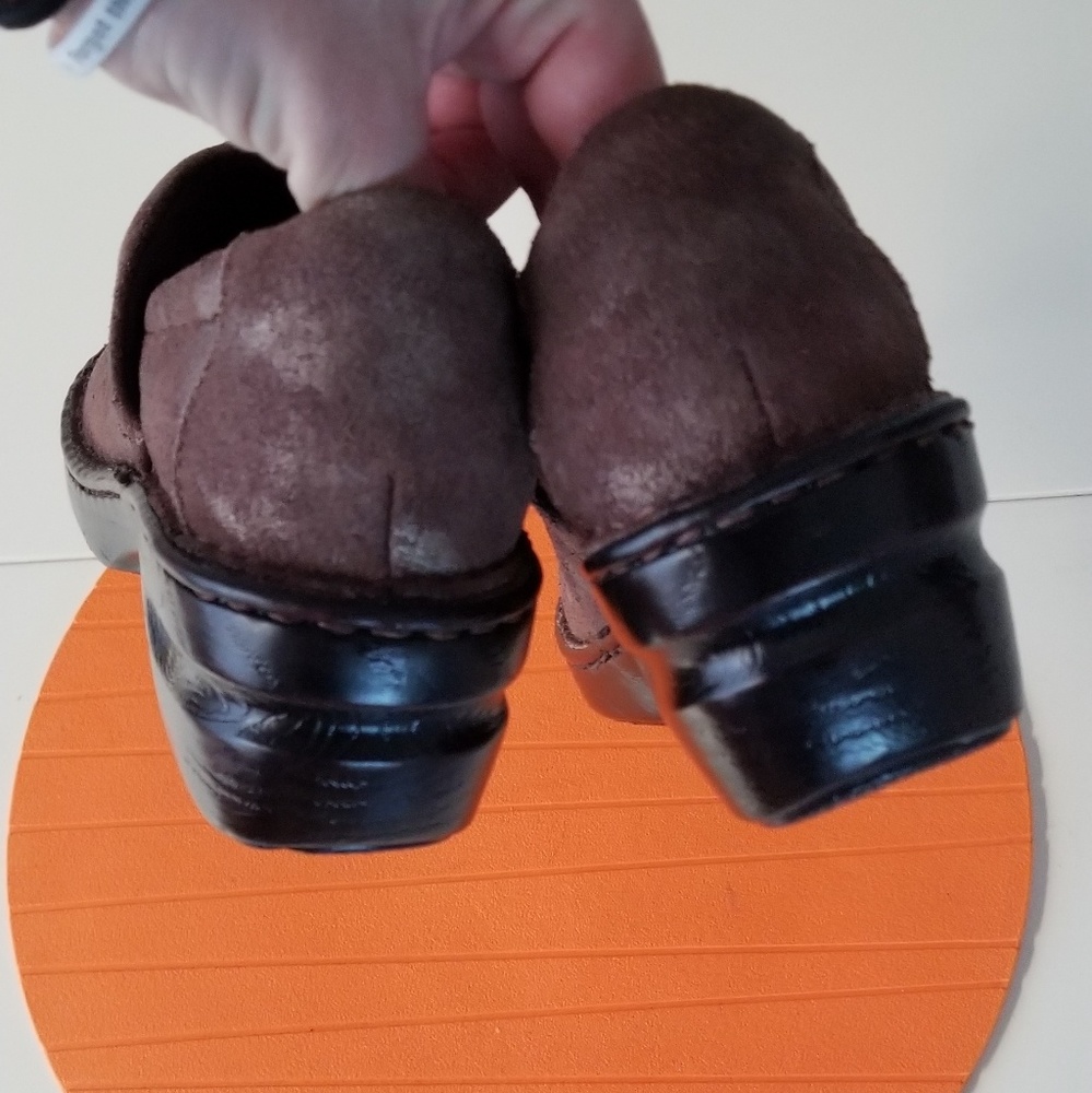 B.O.C Leather Clogs - Picture 5 of 7